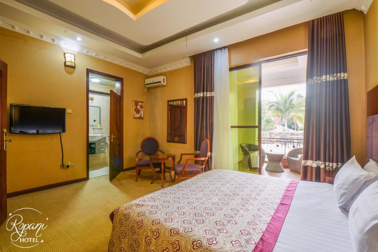 Ropani Hotel Kitende Εξωτερικό φωτογραφία