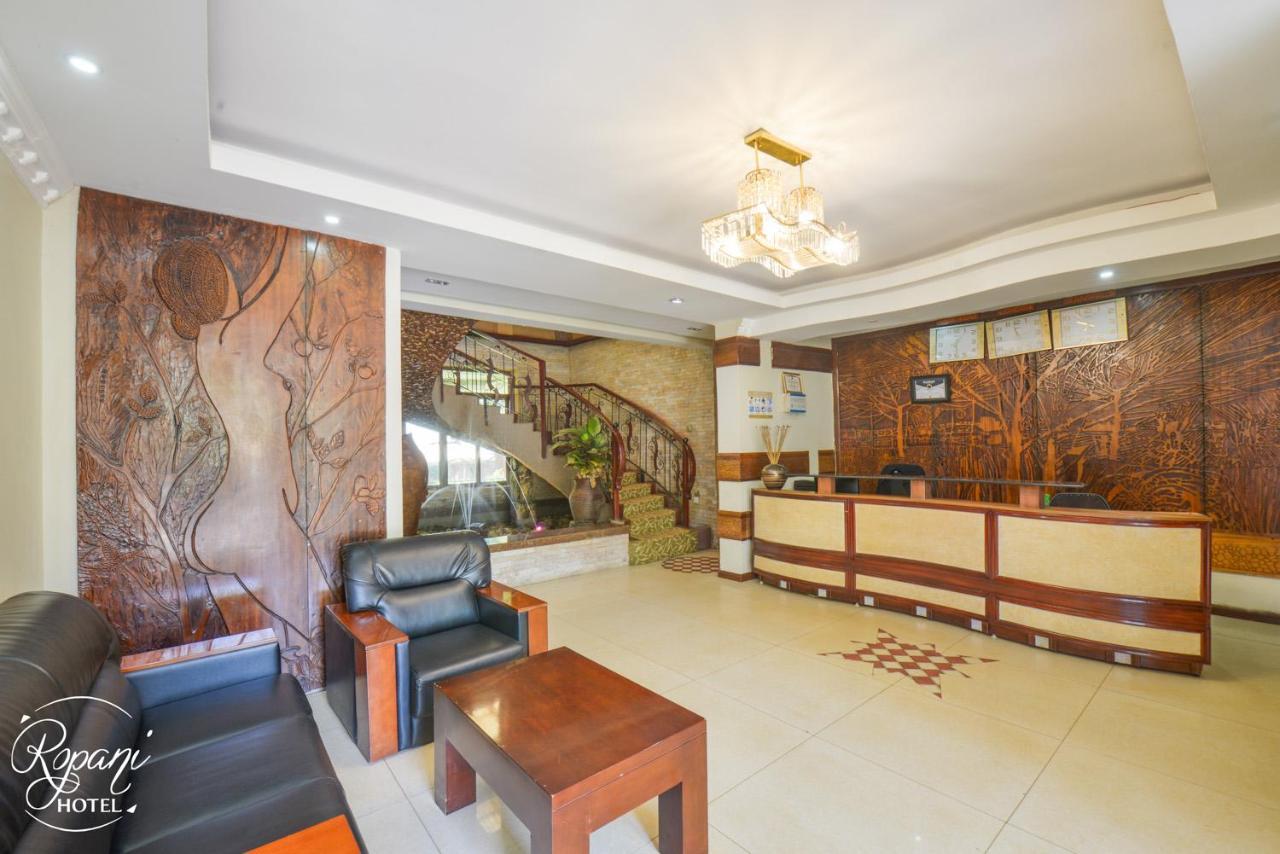 Ropani Hotel Kitende Εξωτερικό φωτογραφία